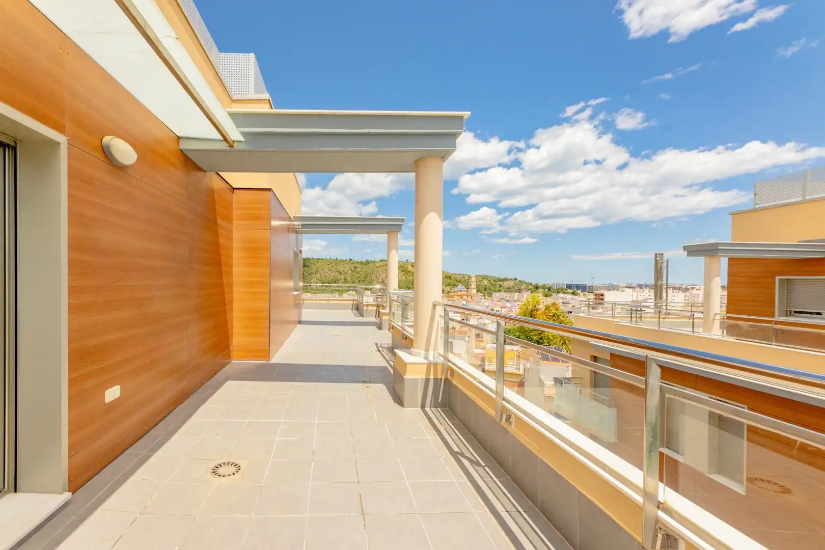 Terraza de Ático de alquiler en Gandia con Aire acondicionado, Calefacción y Parquet