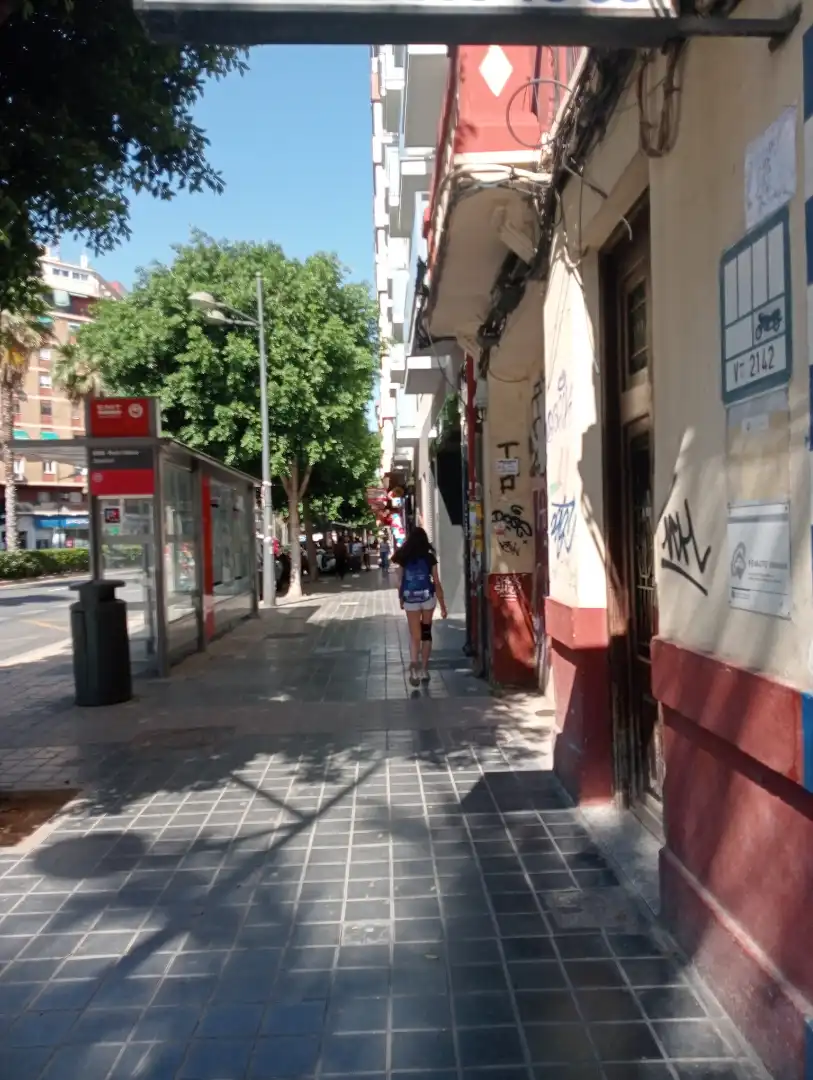 Vista exterior de Piso en venta en Valencia con Parquet, Amueblado y Horno