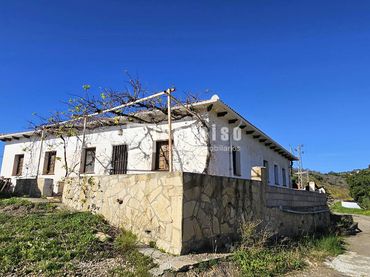 Villa mit Pool zum Verkauf in Vélez-Málaga ciudad