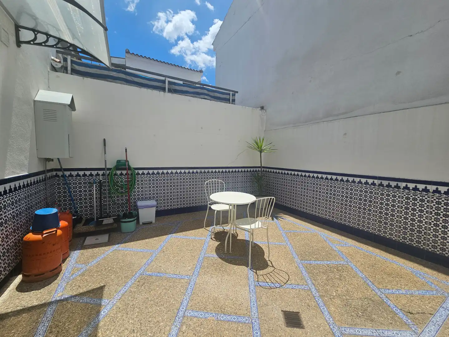 Terraza de Casa adosada en venta en Umbrete con Aire acondicionado, Calefacción y Jardín privado