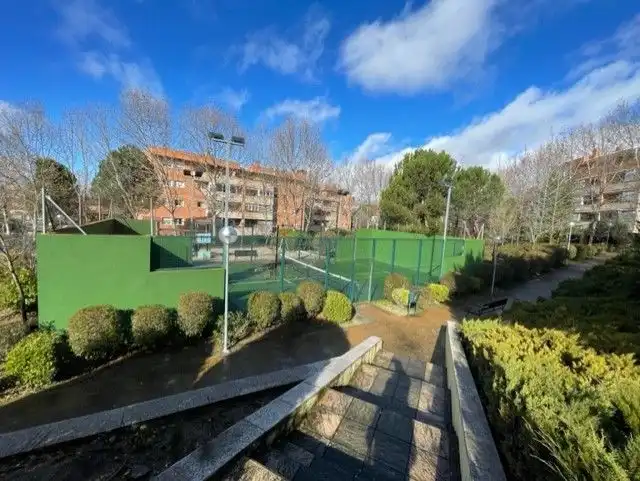 Vista exterior de Ático en venta en Rivas-Vaciamadrid con Aire acondicionado, Calefacción y Terraza