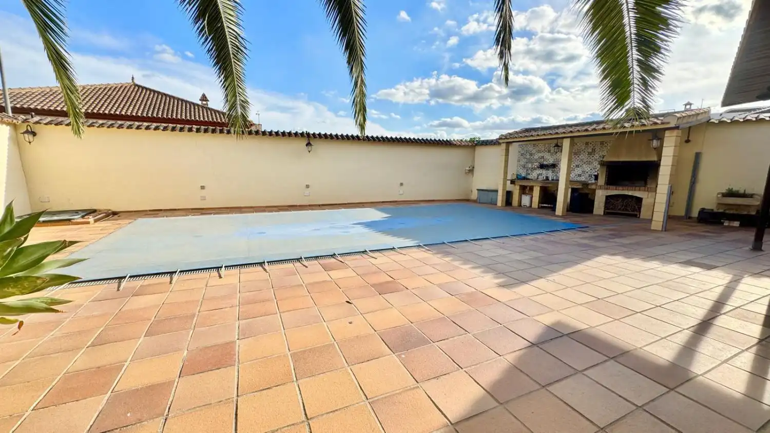 Casa amb terrassa en venda a Adolfo Suarez