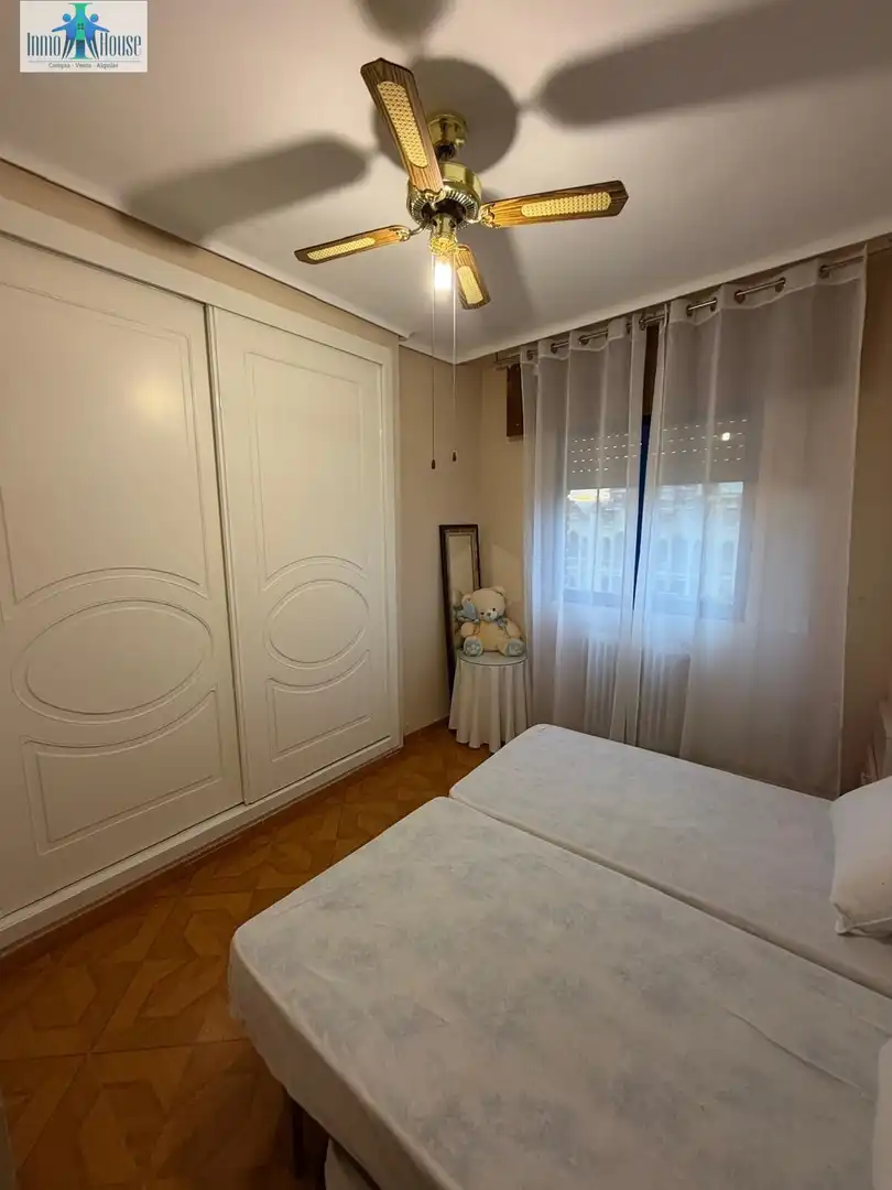 Flat for rent in Feria