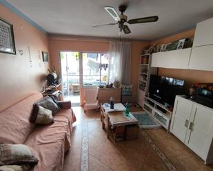 Sala d'estar de Pis en venda en Marbella amb Terrassa i Rentadora