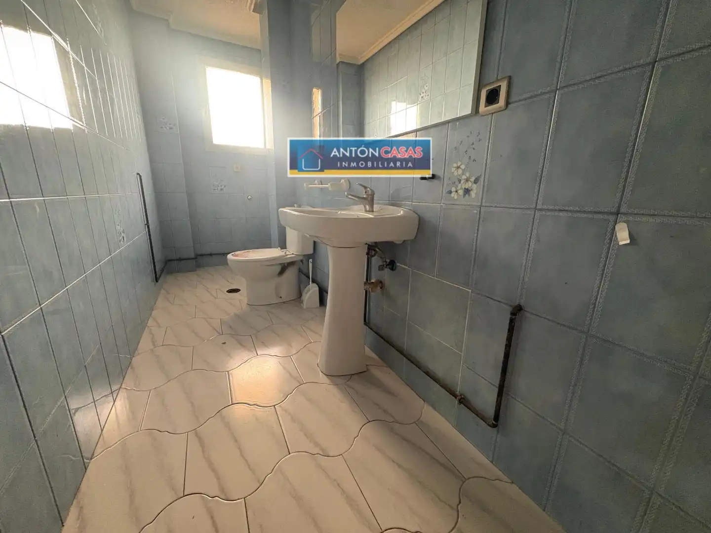 Baño de Piso en venta en Novelda con Aire acondicionado y Parquet