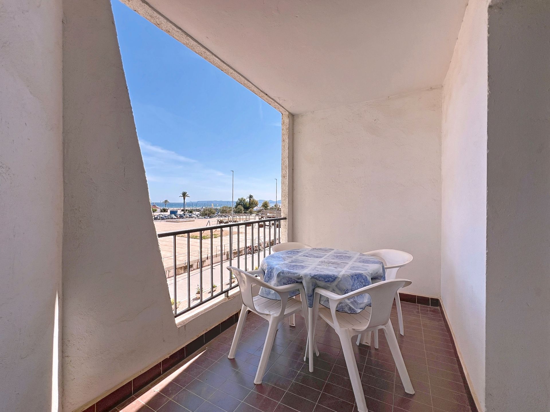 Balcony of Study for sale in Empuriabrava  with Furnished