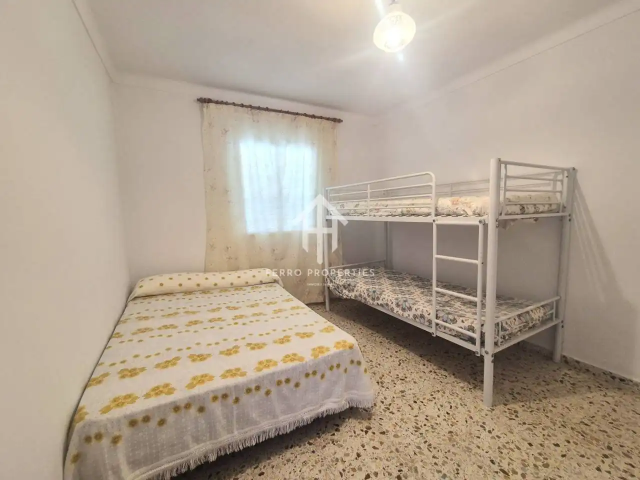 Dormitori de Casa o xalet en venda en Loja amb Moblat