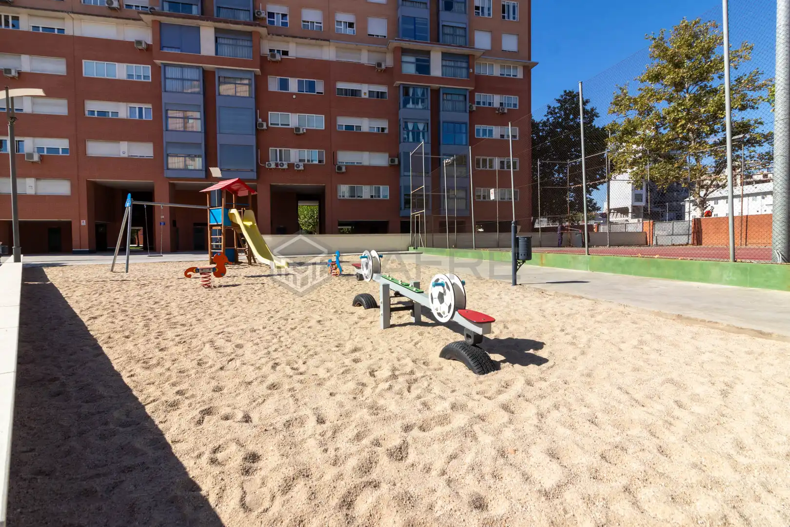 Aparcament de Àtic en venda en Madrid amb Aire condicionat, Jardí privat i Parquet