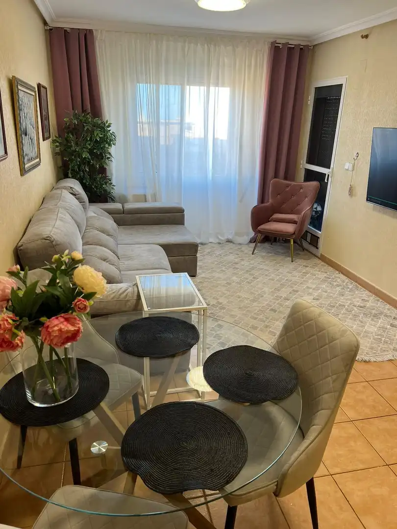 Sala de estar de Apartamento en venta en Torrevieja con Jardín privado, Terraza y Amueblado