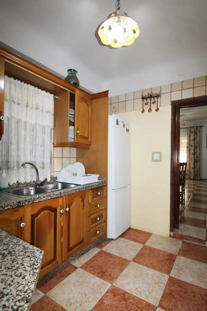Cuina de Casa o xalet en venda en Córdoba amb Terrassa