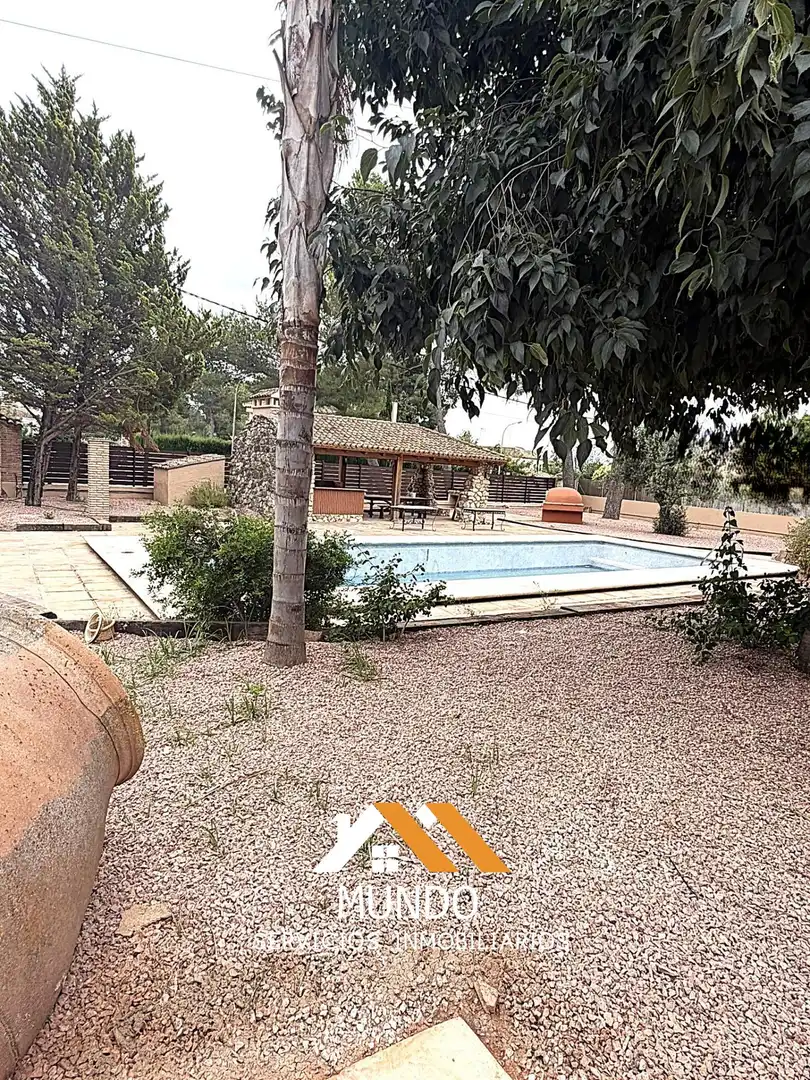 Piscina de Casa o xalet de lloguer en Paterna amb Aire condicionat, Calefacció i Terrassa