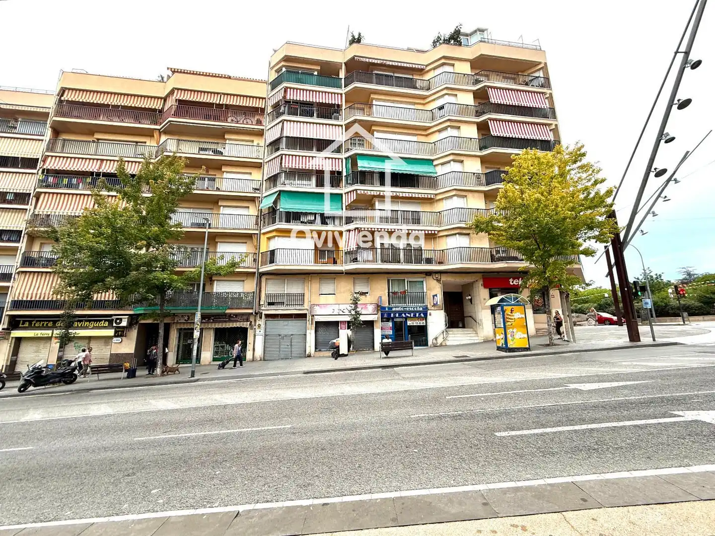 Außenansicht von Garage zum Verkauf in Terrassa