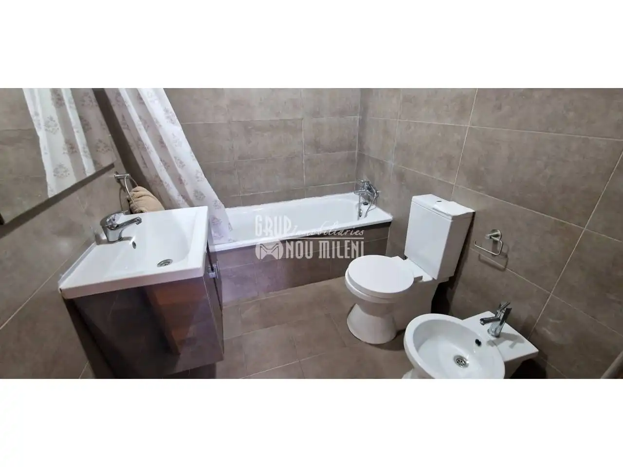Bany de Pis de lloguer en Paiporta amb Aire condicionat, Parquet i Moblat