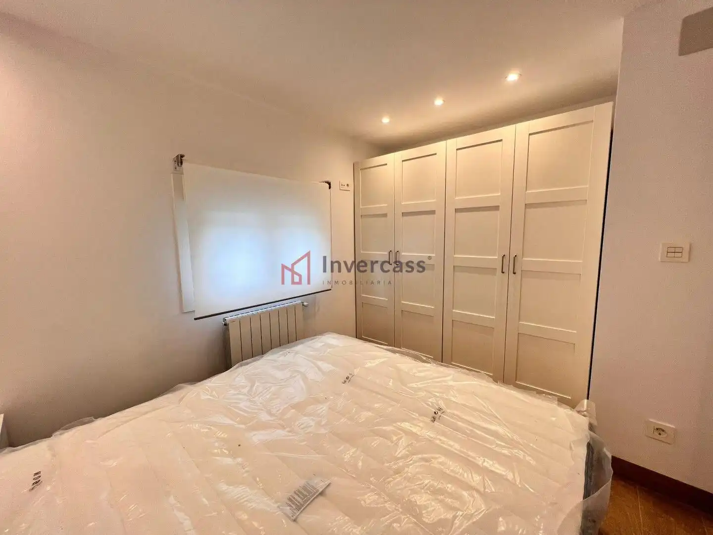 Bedroom of Flat for sale in Castro-Urdiales  with Heating