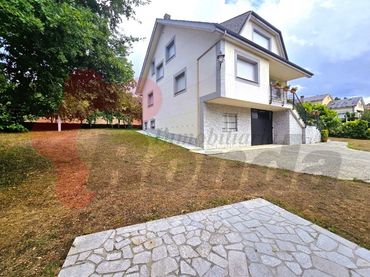 Haus zum Verkauf in O Corgo