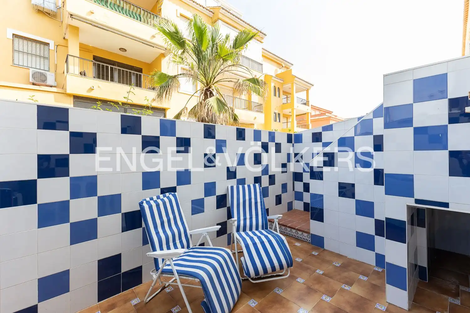 Terrassa de Casa o xalet en venda en Sueca amb Aire condicionat, Calefacció i Jardí privat