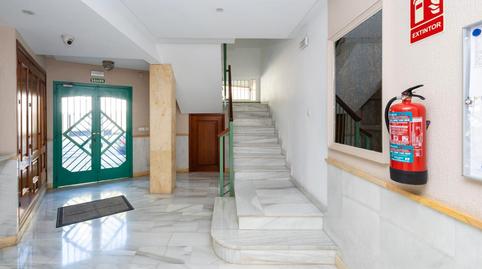 Foto 3 de Piso en venta en Calle Rauda, Crta. De la Sierra,  Granada Capital