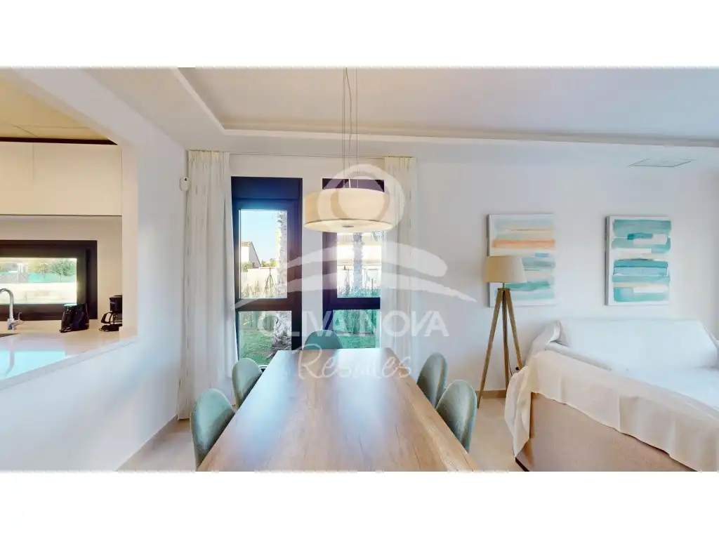 Detached homes for sale in Calle Degas, Oliva Nova