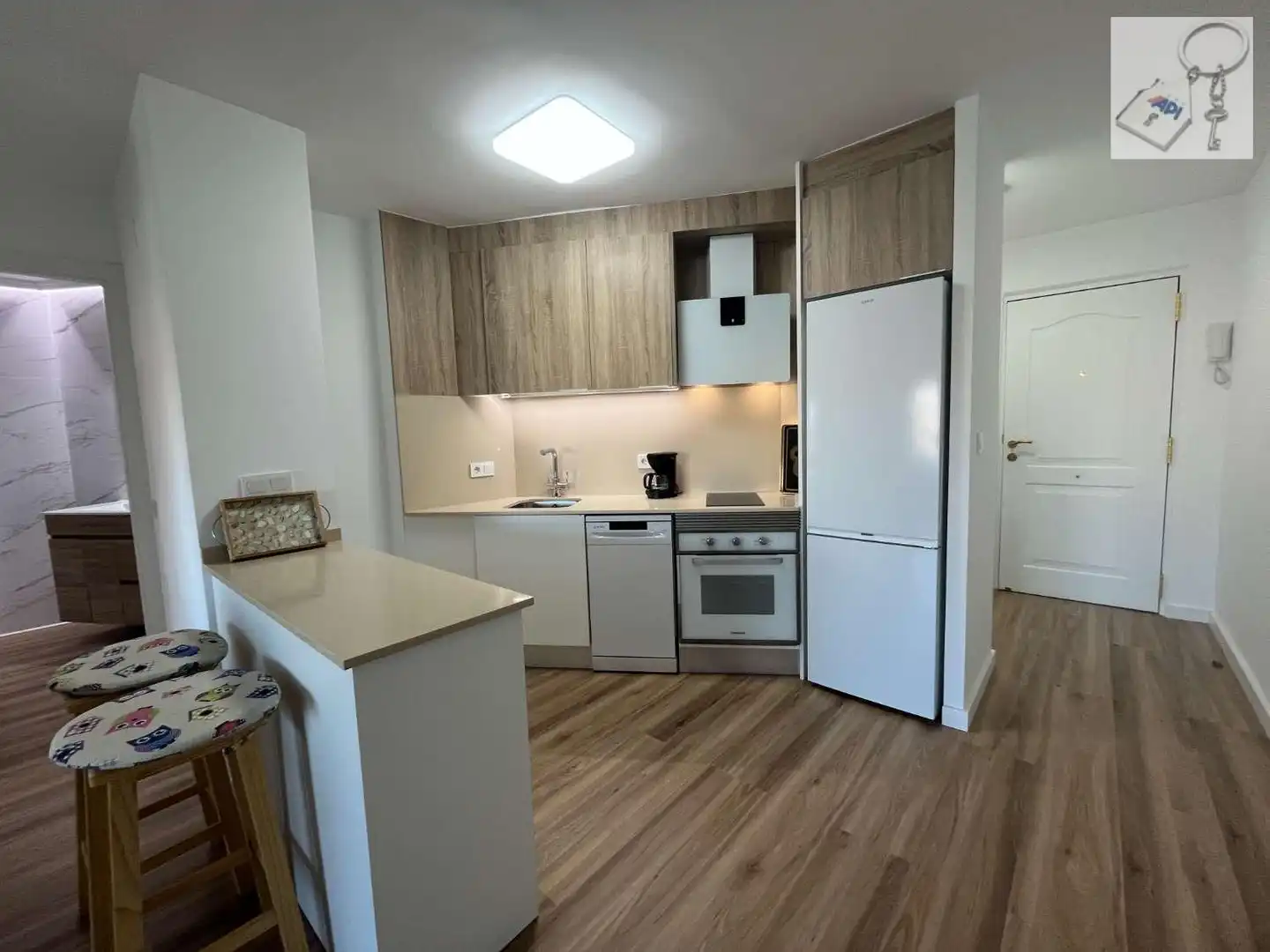 Cocina de Apartamento de alquiler en Torrevieja con Aire acondicionado, Calefacción y Terraza