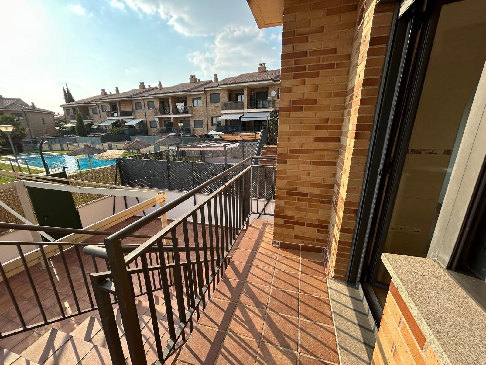 Balcony of House or chalet for sale in Cabrerizos  with Heating, Private garden and Parquet flooring