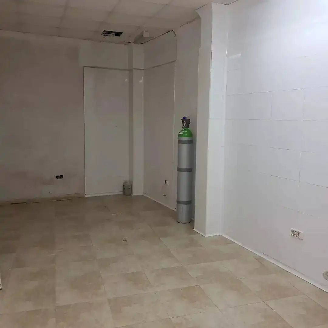 Local comercial en venda a Cabra, imagen 5