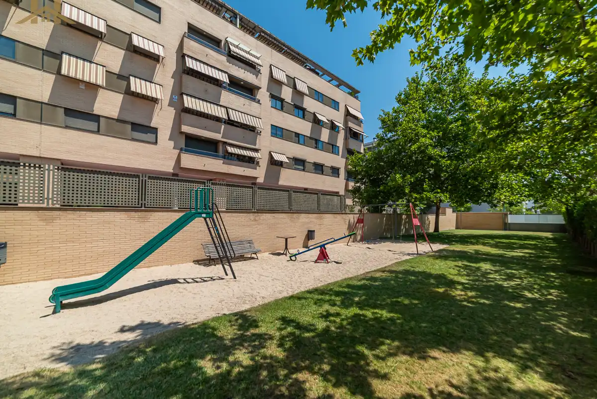 Vista exterior de Piso en venta en Leganés con Aire acondicionado, Calefacción y Terraza