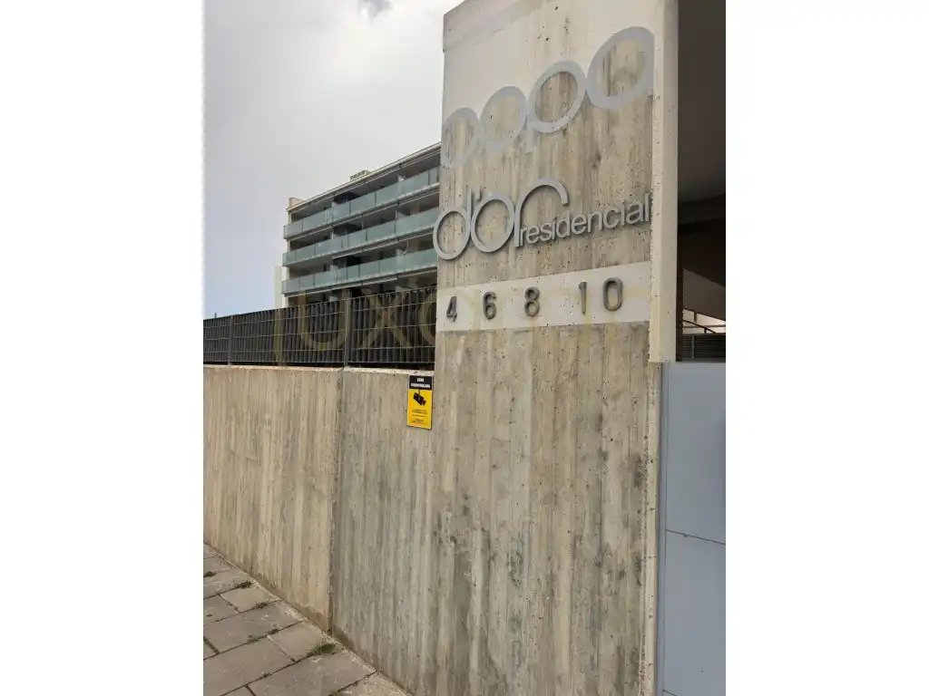 Piso con ascensor en venta en Calle Carme Laforet 4, imagen 2