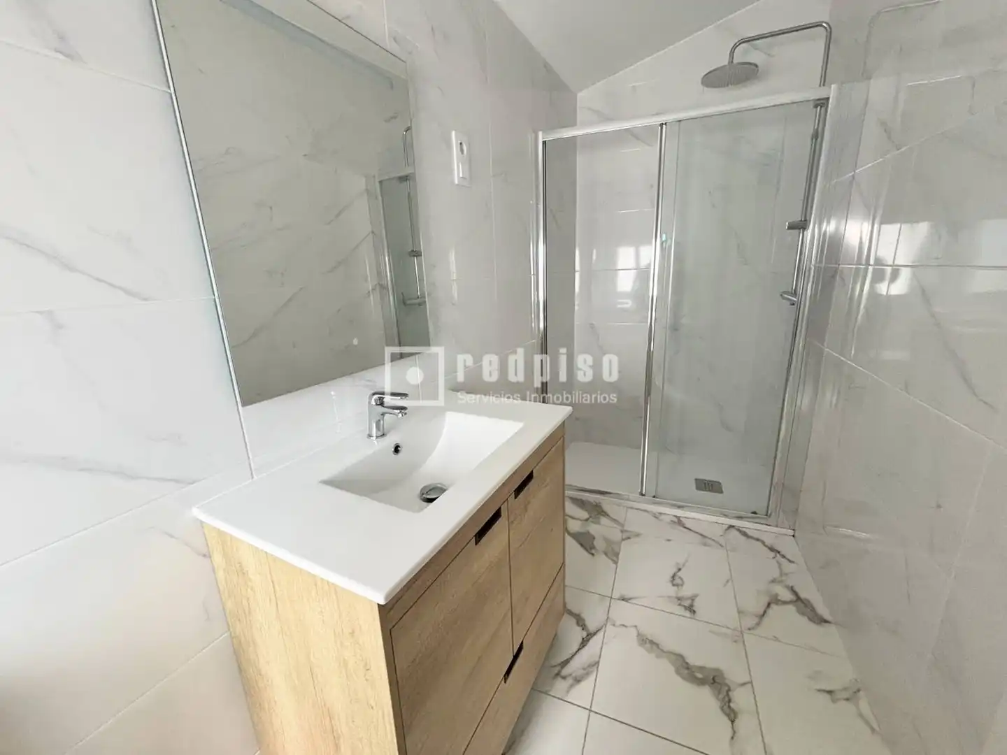 Baño de Piso en venta en Colmenar Viejo con Aire acondicionado, Calefacción y Terraza