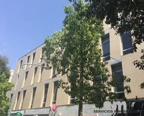 Vista exterior de Oficina en venda en Sevilla
