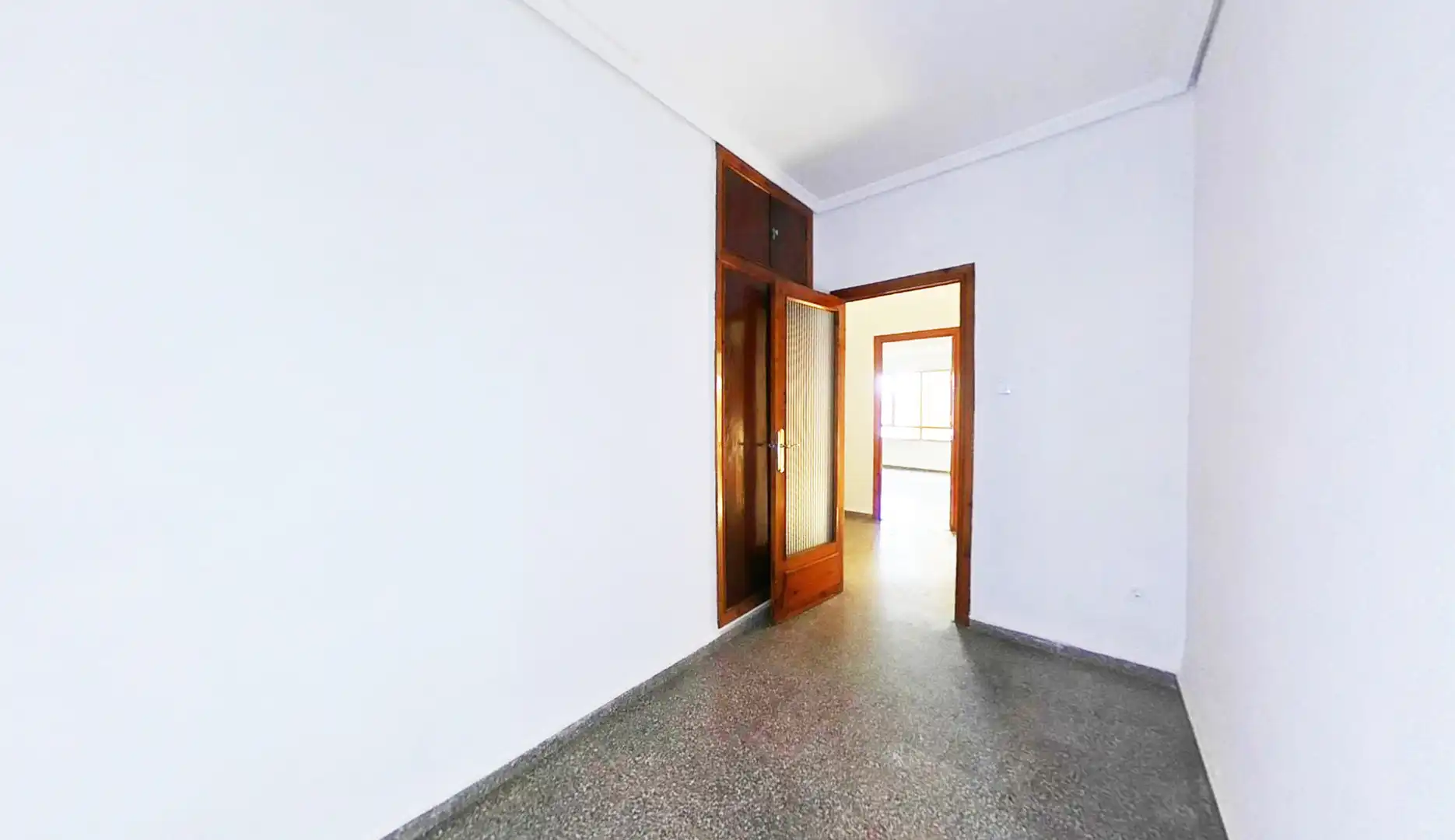 Piso en venta en C/ Gomez Ferrer, Zona La Ermita