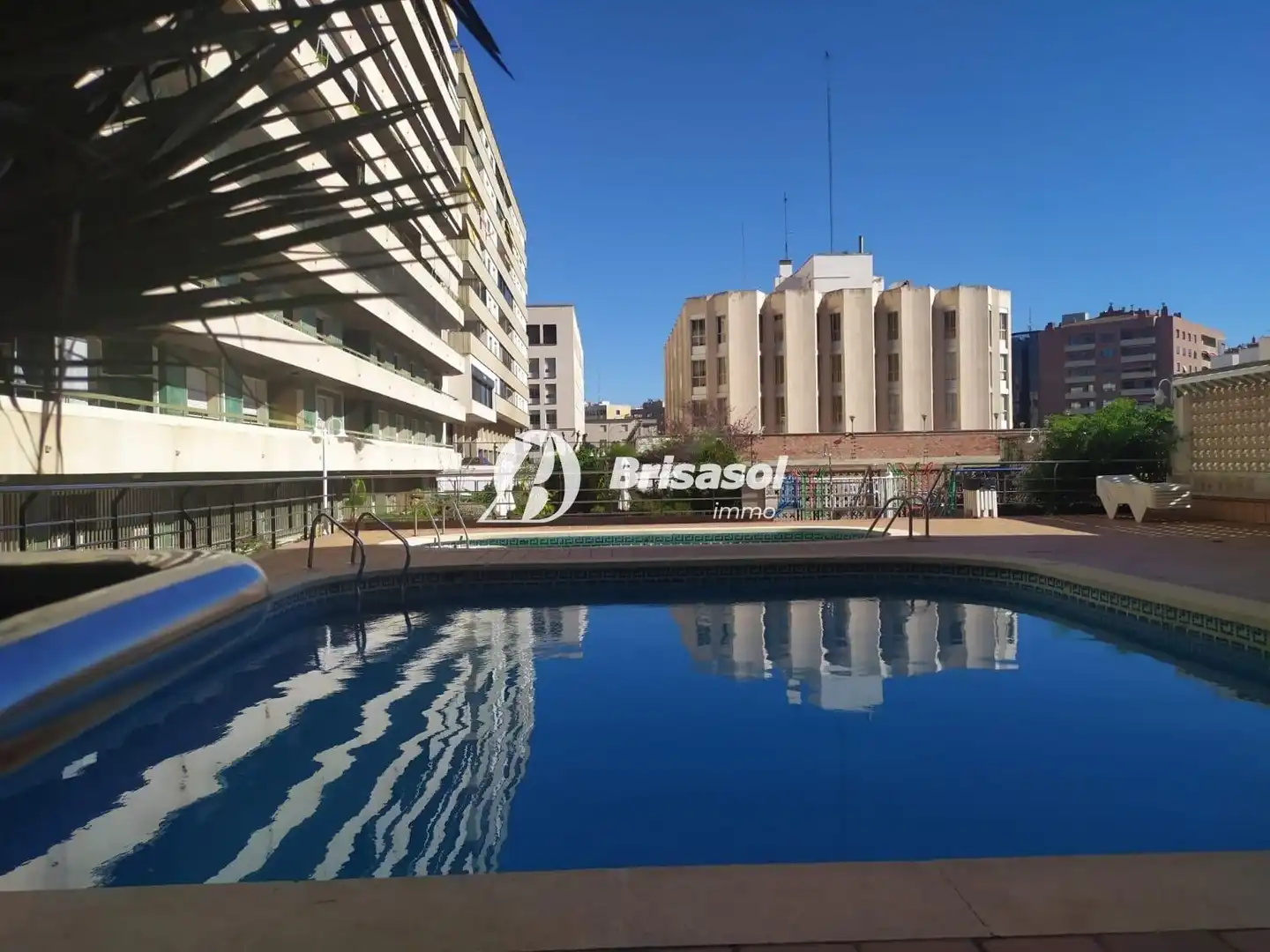 Piscina de Piso en venta en Tarragona con Aire acondicionado, Calefacción y Parquet