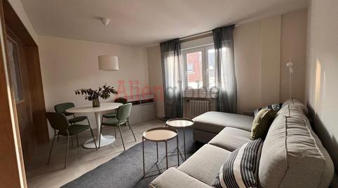 Foto 2 de Pis de lloguer a Calle Río San Pedro, Salesas - Foncalada - Campoamor, Oviedo