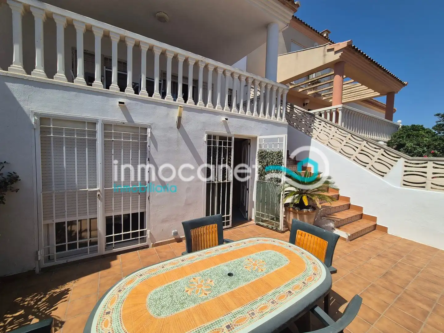 Casa adosada en venda en Oliva amb Jardí privat, Terrassa i Piscina