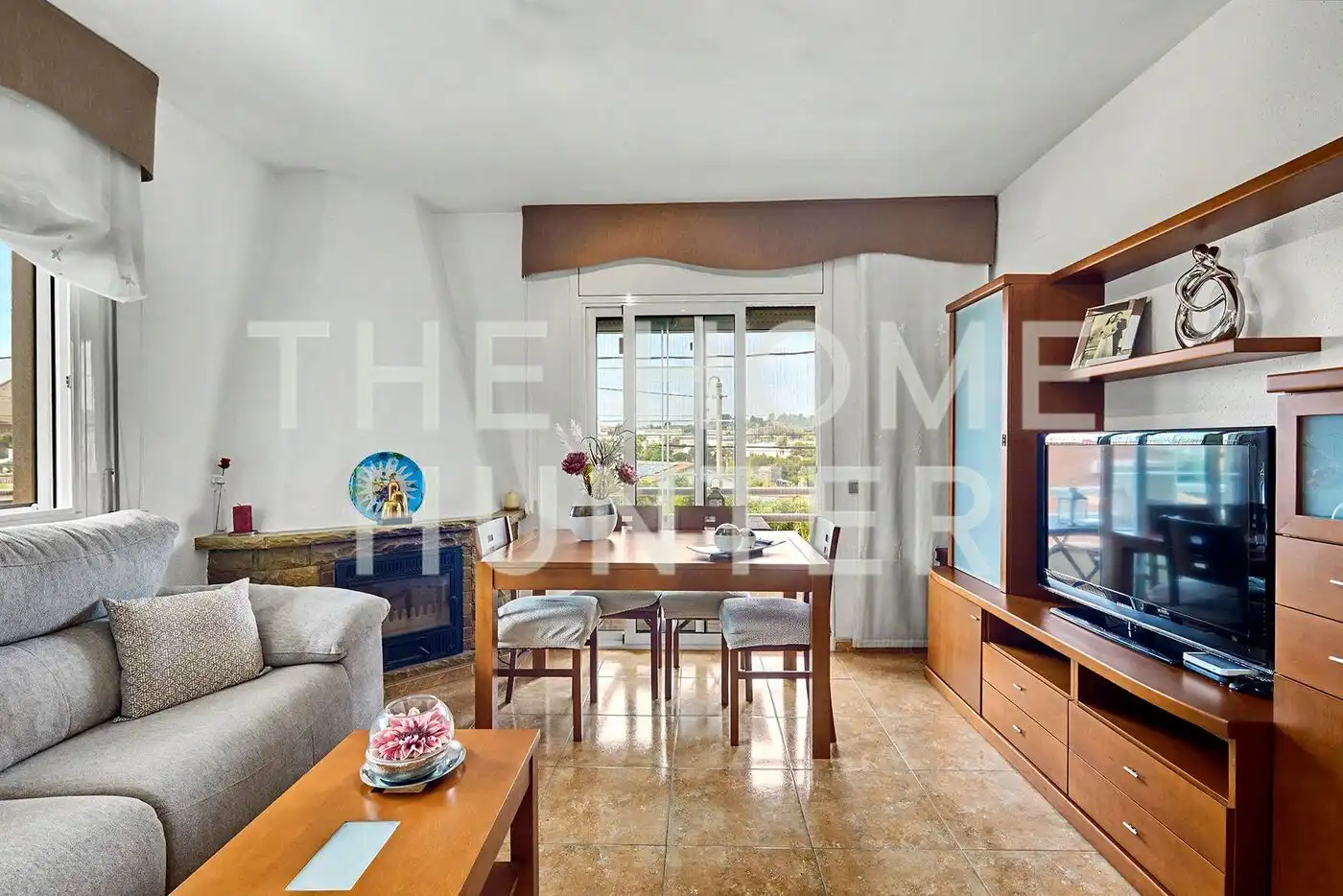 Living room of Houses for sale in Barcelona  with Air Conditioner, Heating and Private garden