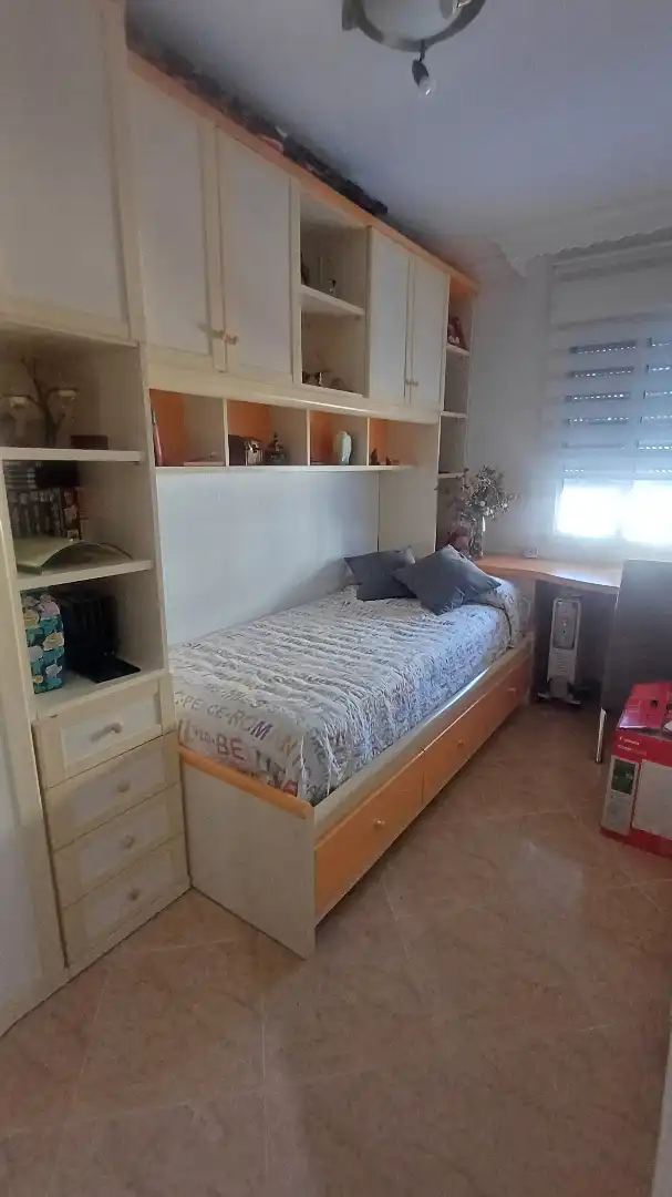 Schlafzimmer von Wohnung zum Verkauf in Huelva mit Klimaanlage