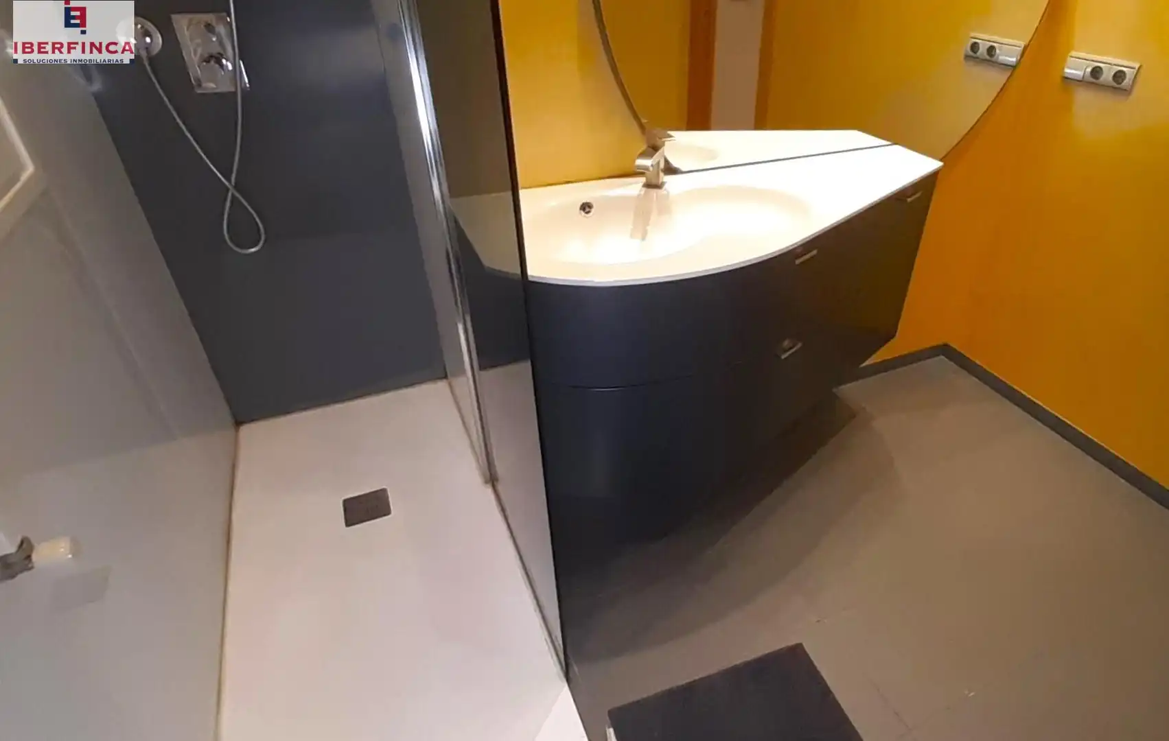 Bany de Pis en venda en Valladolid amb Calefacció i Traster