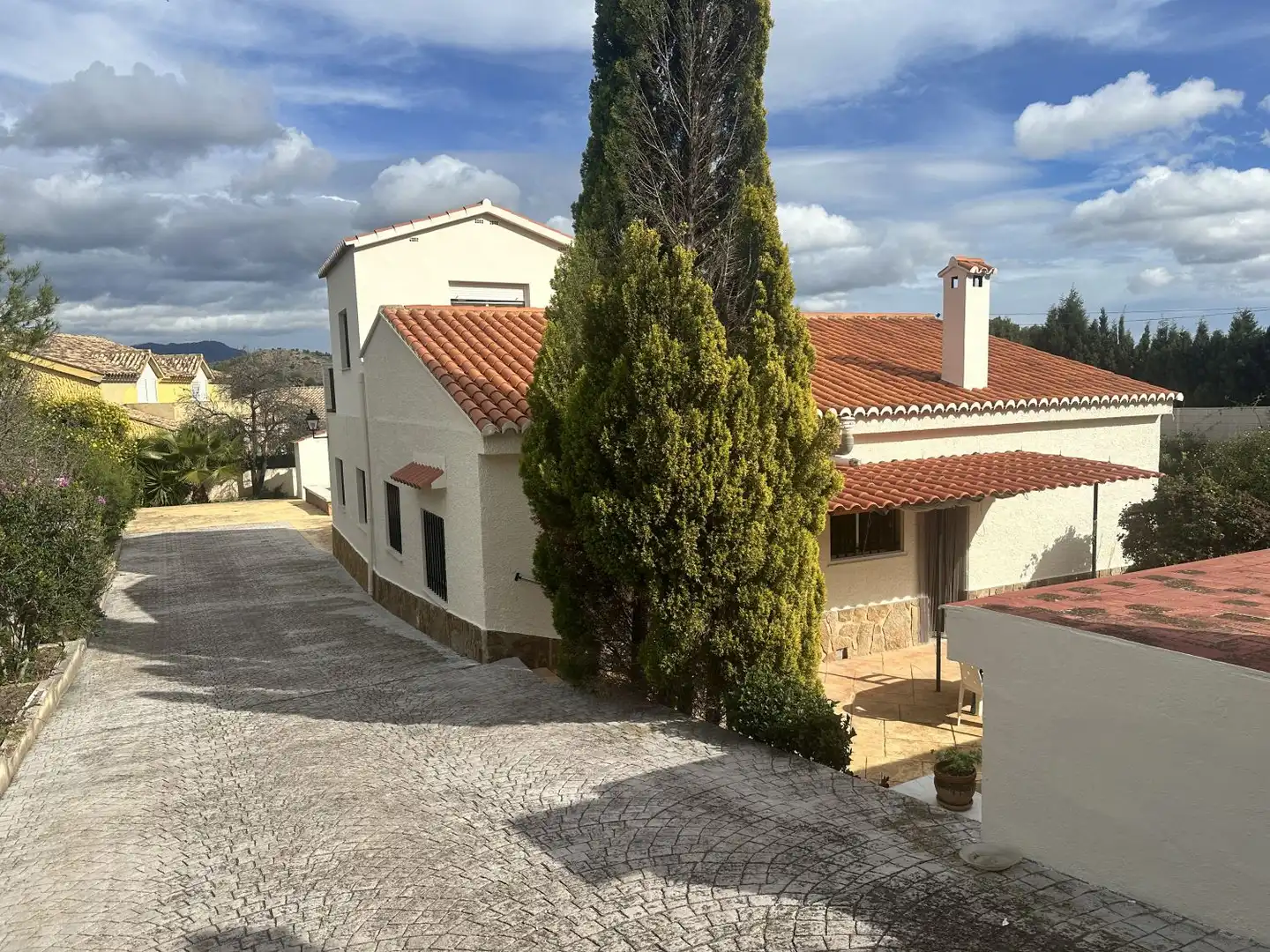 Vista exterior de Casa o xalet en venda en Algar de Palància amb Aire condicionat, Calefacció i Jardí privat