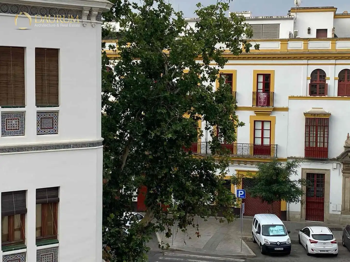 Außenansicht von Dachboden zum Verkauf in Sevilla mit Klimaanlage und Terrasse