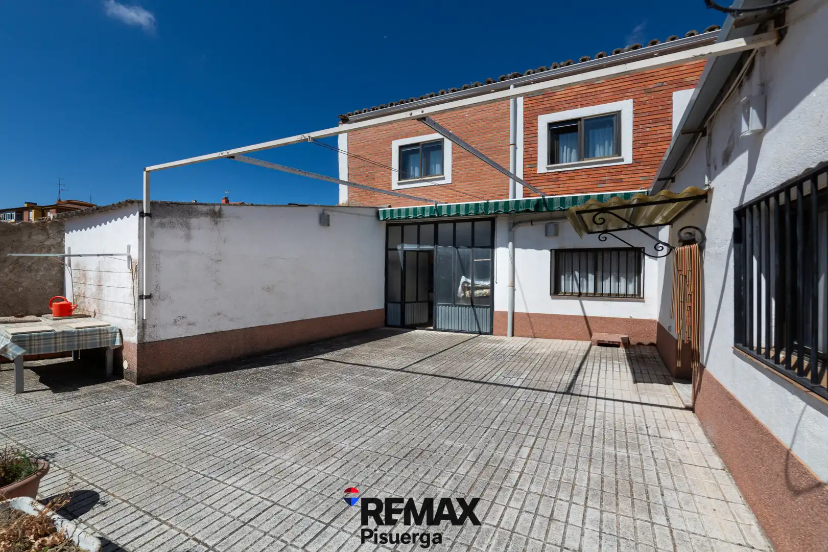 Exterior view of Houses for sale in Tordesillas  with Storage room