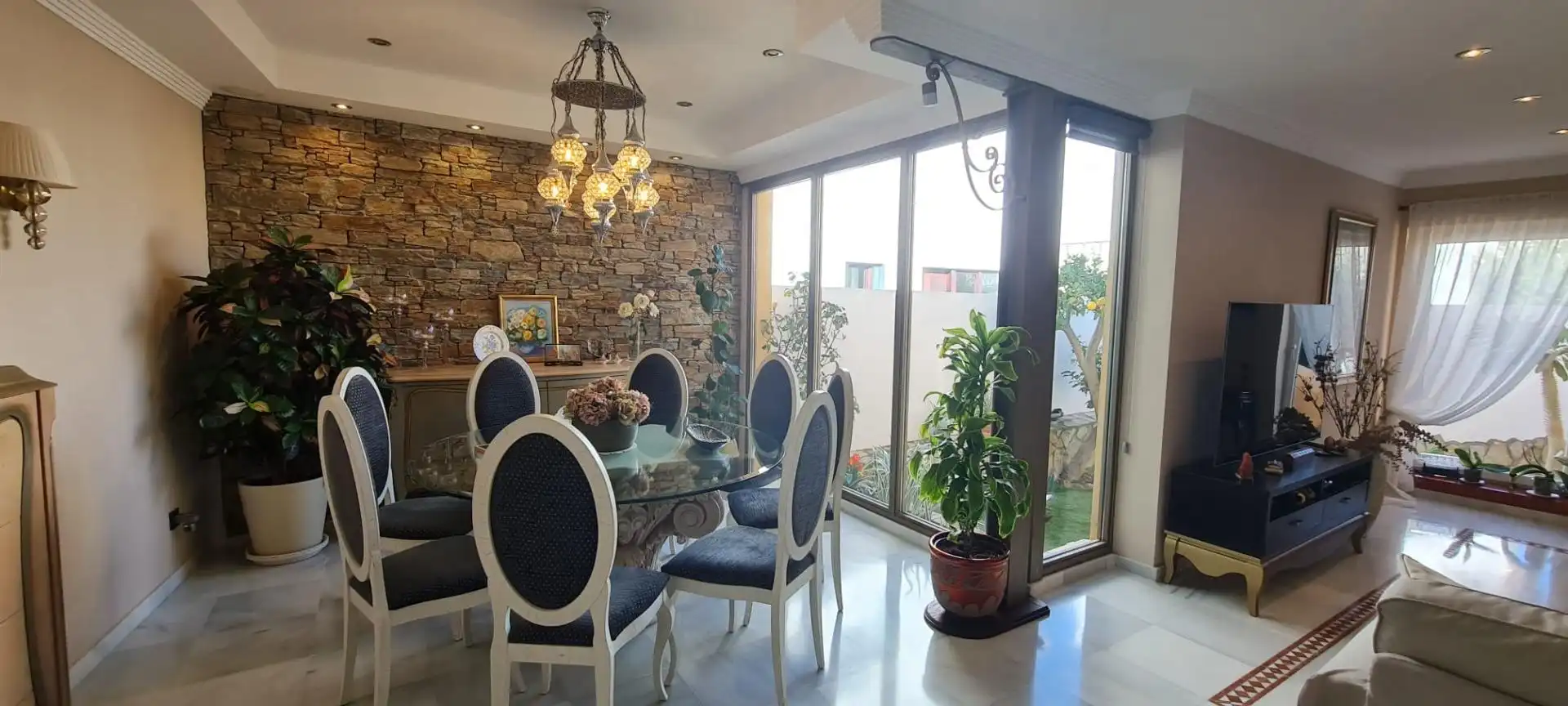 Menjador de Casa o xalet en venda en San Fernando amb Aire condicionat, Calefacció i Jardí privat