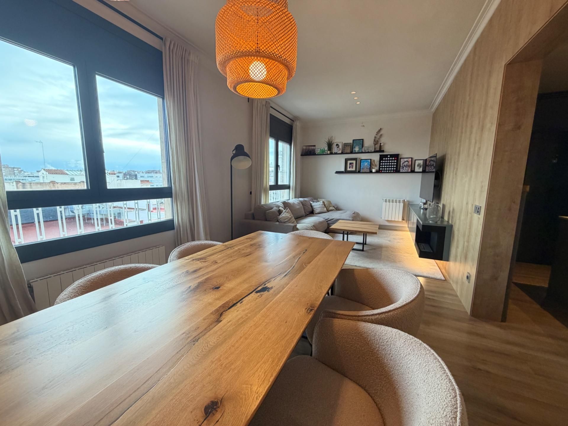 Pis en venda a Avenida PINTOR TAPIRO, Mestral