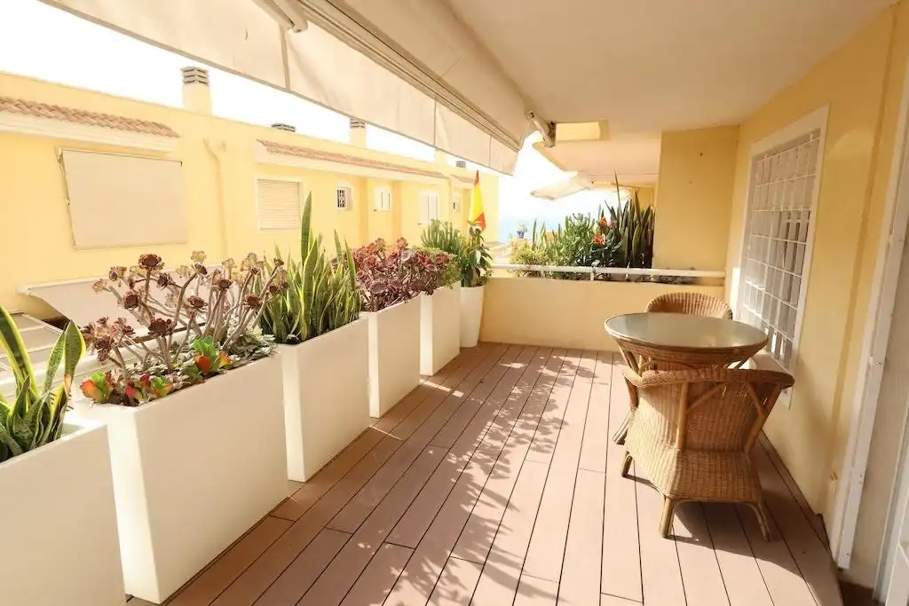Apartment with pool for sale in Avenida Avenida de las Adelfas, imagen 3