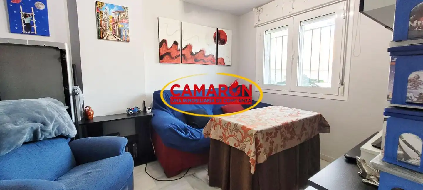 Habitación de Casa adosada en venta en Coria del Río con Aire acondicionado