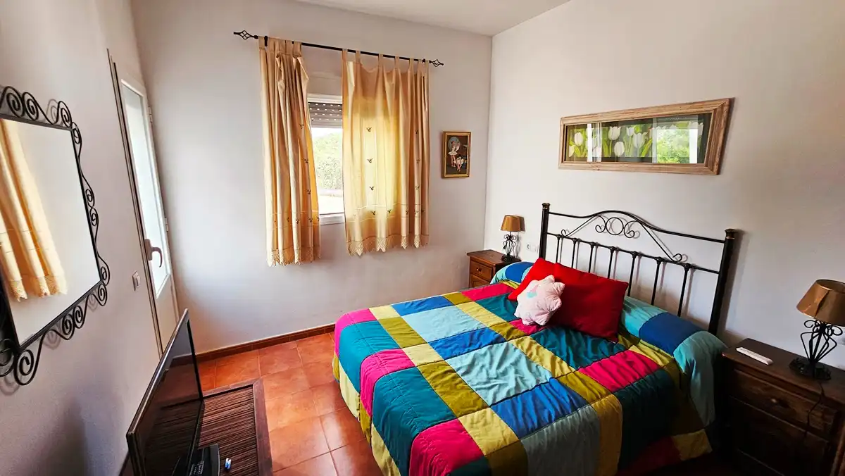 Habitación de Casa adosada en venta en Cortelazor con Trastero, Amueblado y Balcón