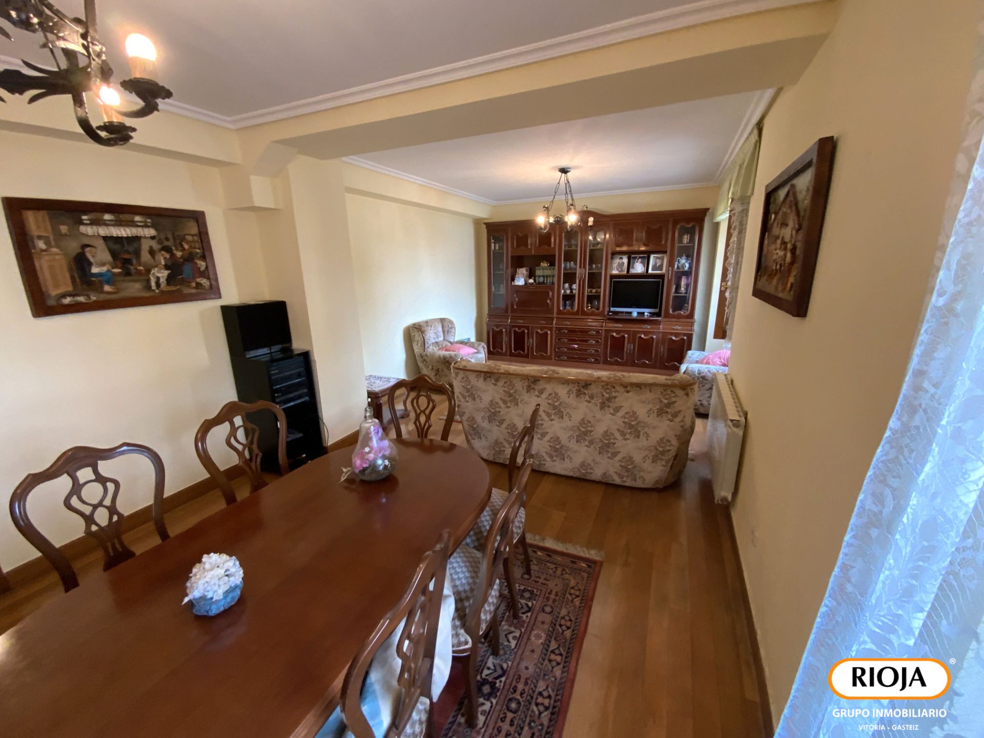 Menjador de Casa o xalet en venda en Zigoitia amb Calefacció, Jardí privat i Moblat