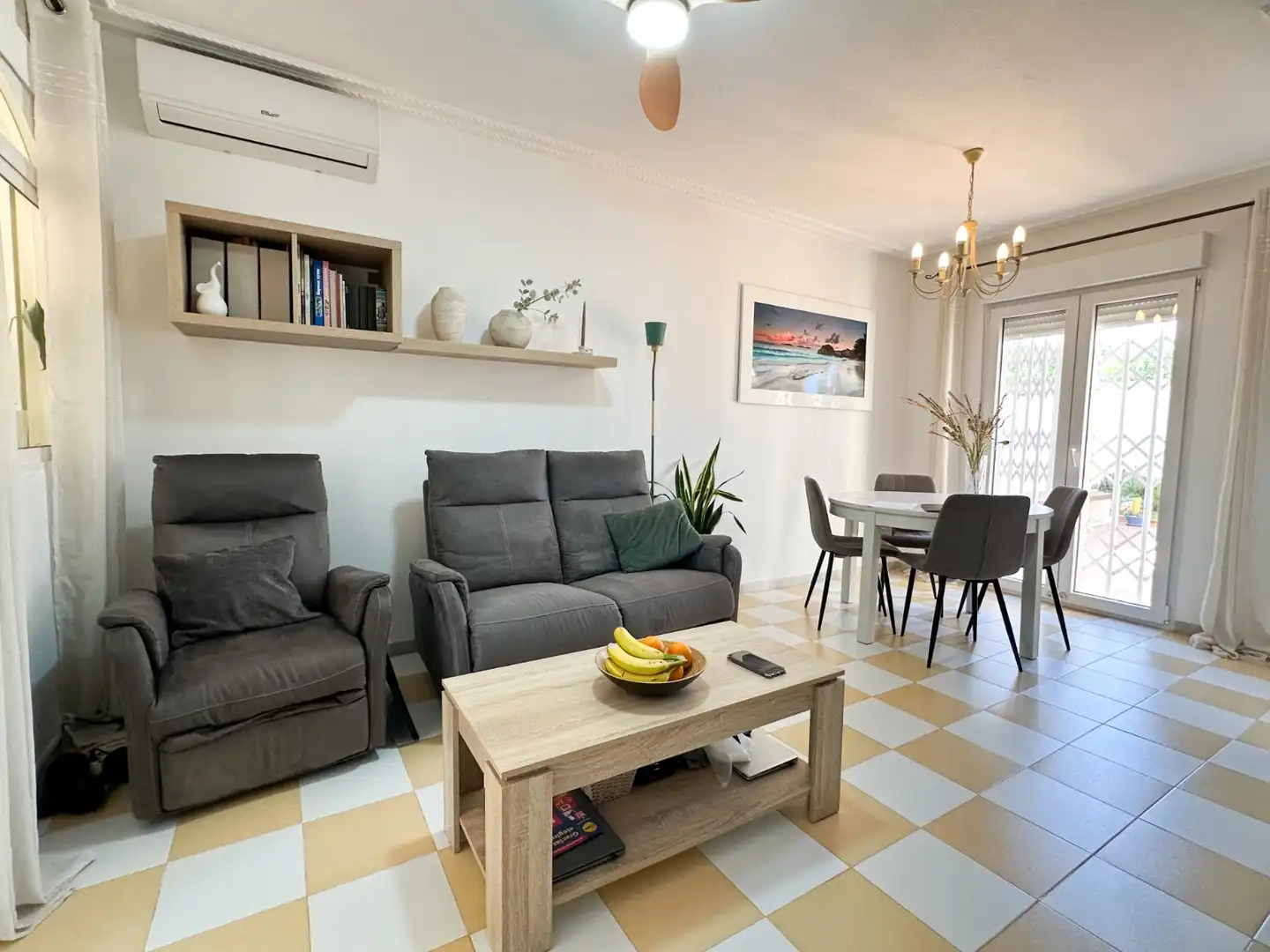 Sala d'estar de Casa o xalet en venda en Torrevieja