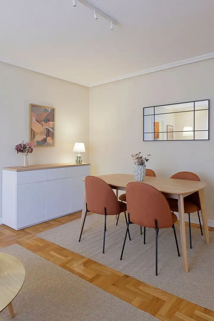 Comedor de Piso de alquiler en Gijón  con Calefacción, Terraza y Trastero