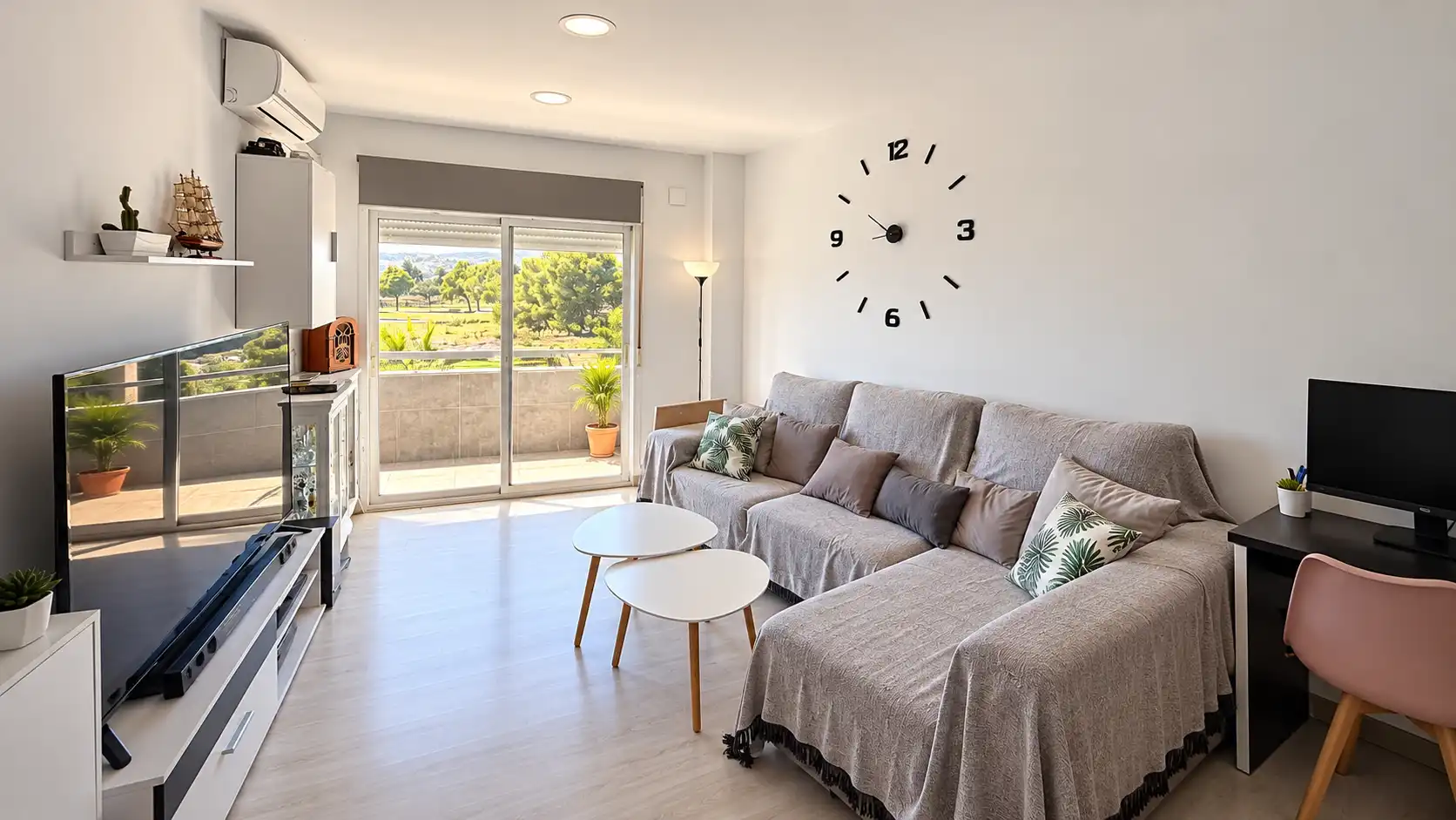 Wohnzimmer von Wohnung zum Verkauf in Alberic mit Klimaanlage, Heizung und Terrasse