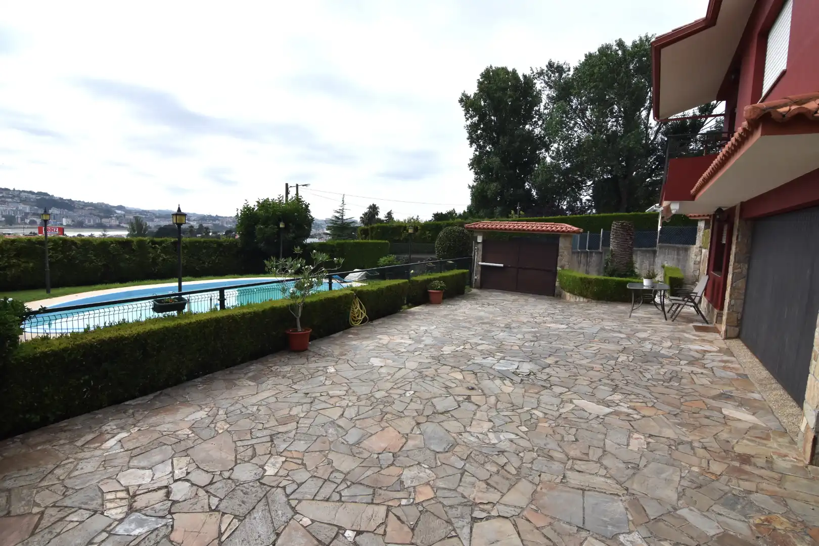 Jardín de Casa o chalet en venta en Oleiros con Calefacción, Jardín privado y Parquet