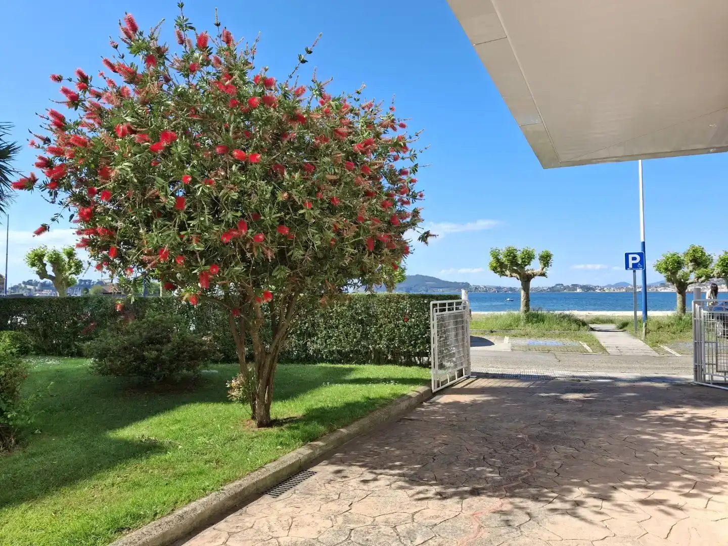 Außenansicht von Wohnung zur Miete in Baiona mit Privatgarten